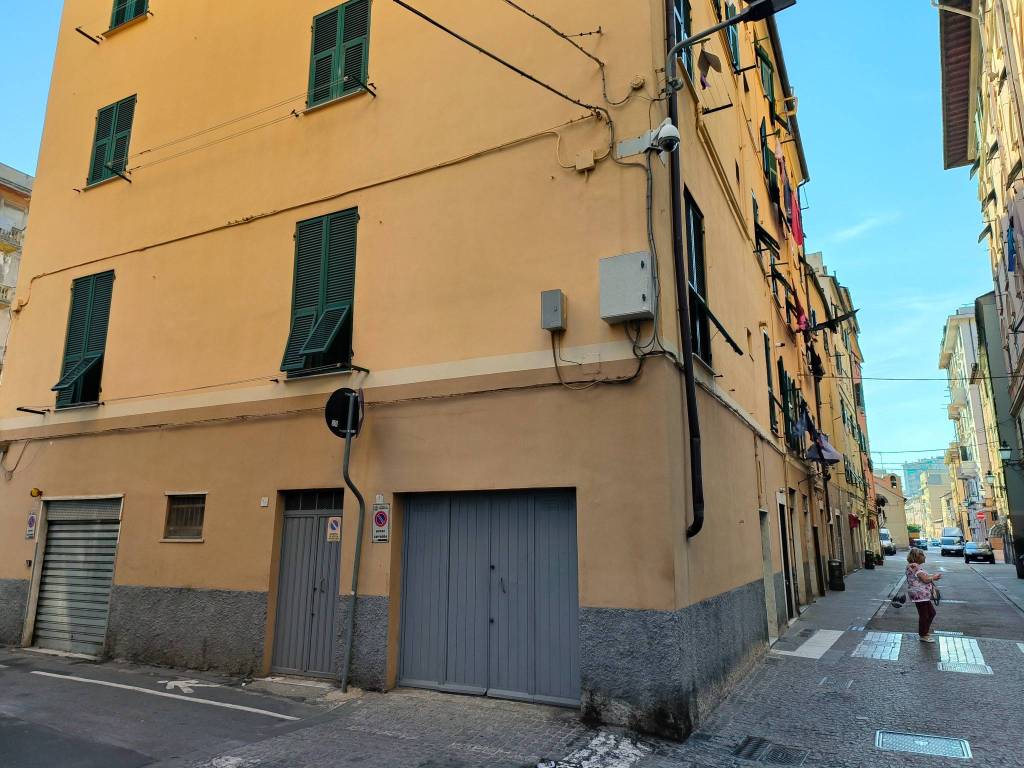 Appartamento in vendita a Genova via Umberto Bertolotti