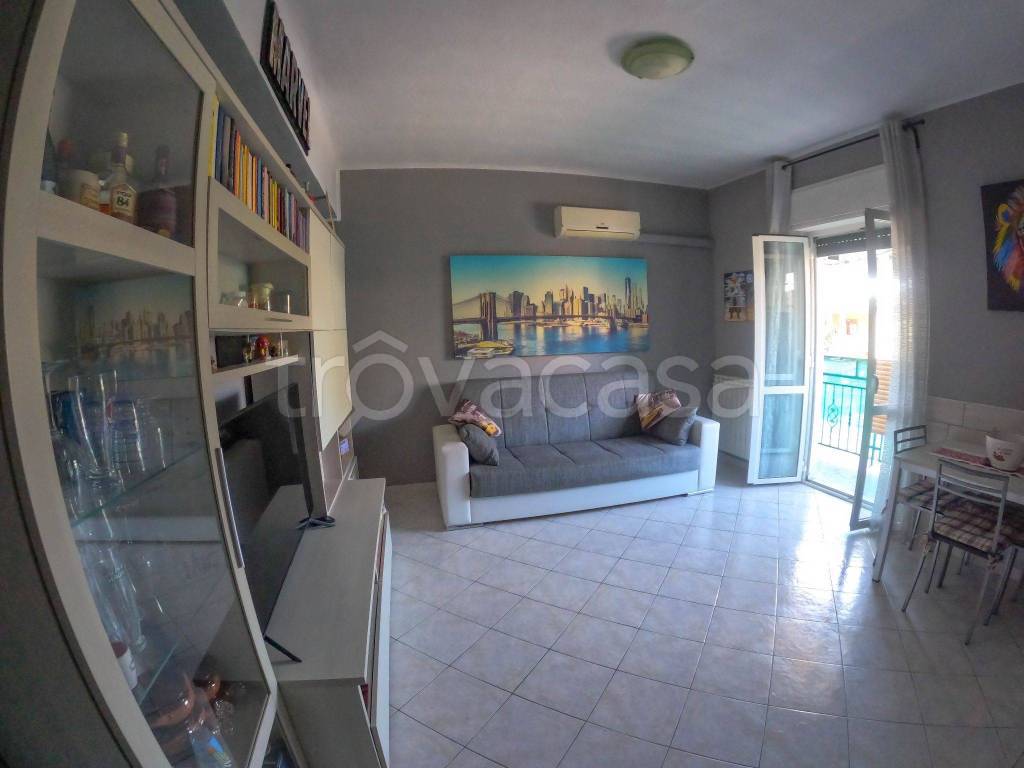 Appartamento in in vendita da privato a Zelo Buon Persico via Ugo Foscolo, 2