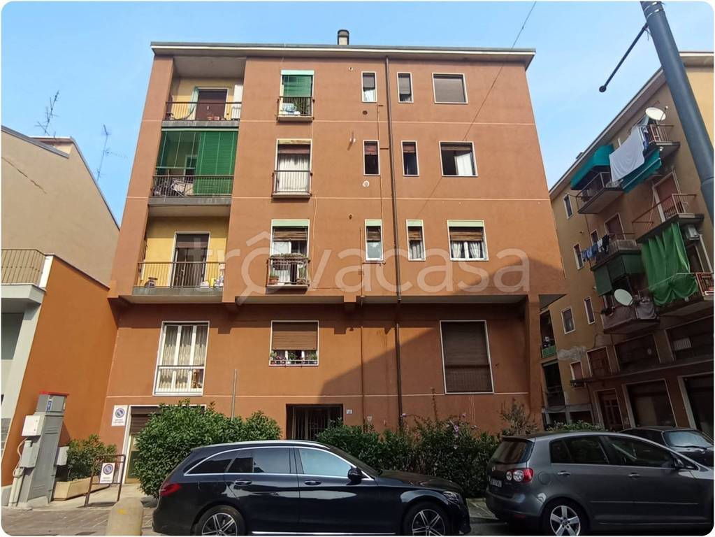 Appartamento in vendita a Baranzate via Gorizia, 143
