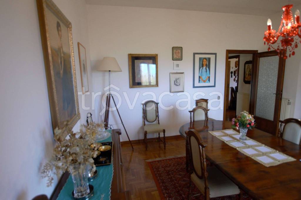 Villa in vendita a Bassano Romano via Santa Maria dei Monti