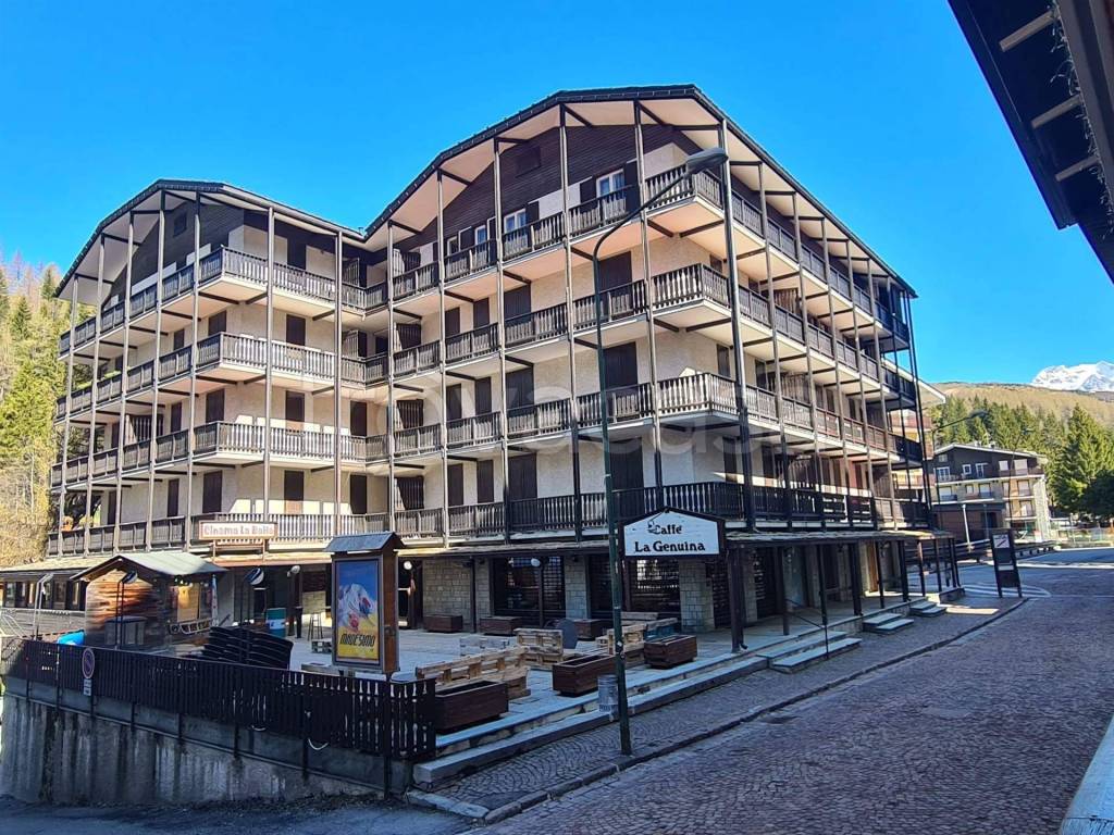 Appartamento in vendita a Madesimo via Antonio De Giacomi
