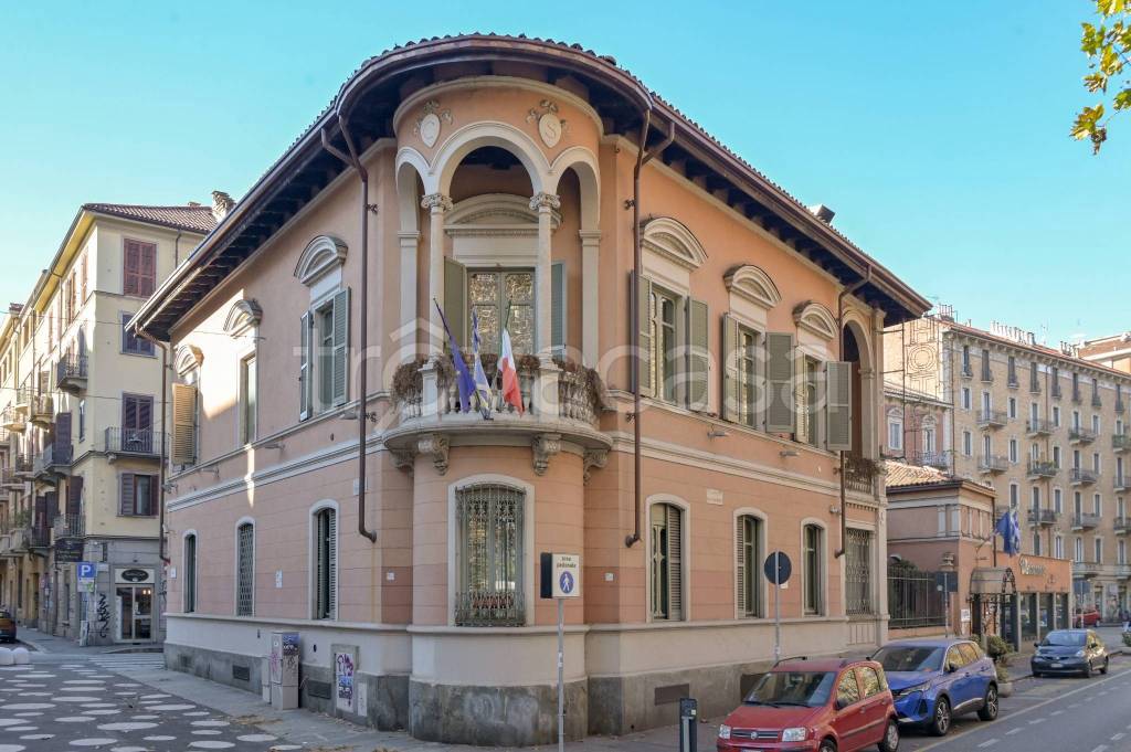 Hotel in vendita a Torino corso Regina Margherita, 57