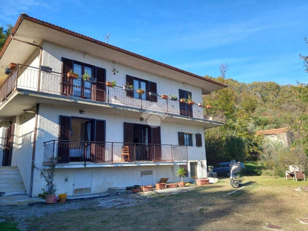 Villa Bifamiliare in vendita a Leivi via al Castello, 12