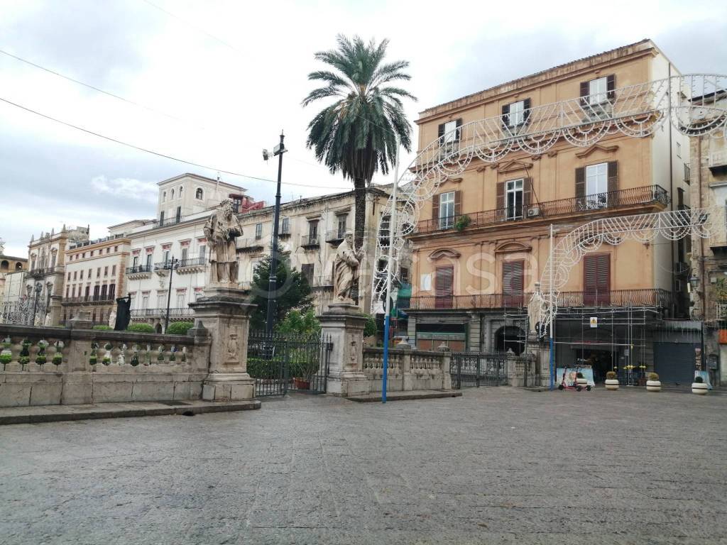 Appartamento in affitto a Palermo via Vittorio Emanuele, 468