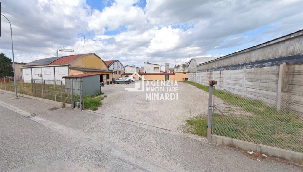 Capannone Industriale in vendita a Lugo via puccini, 1