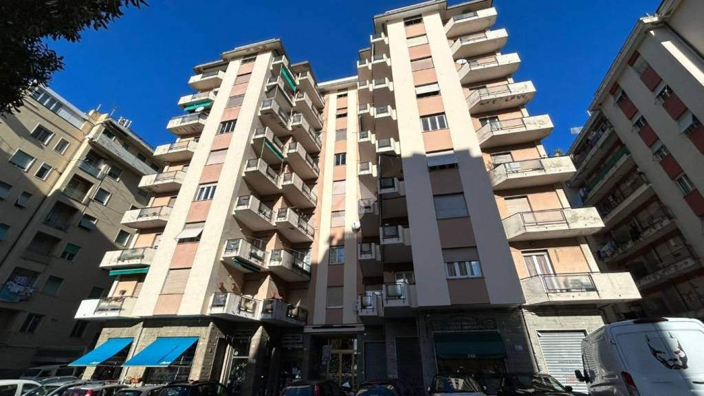 Appartamento in vendita a Genova via Ventimiglia, 89