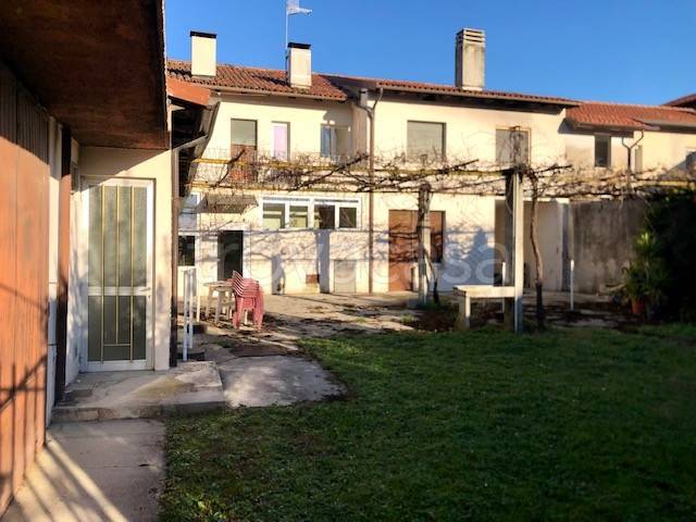 Villa in vendita a Udine via Melegnano, 45