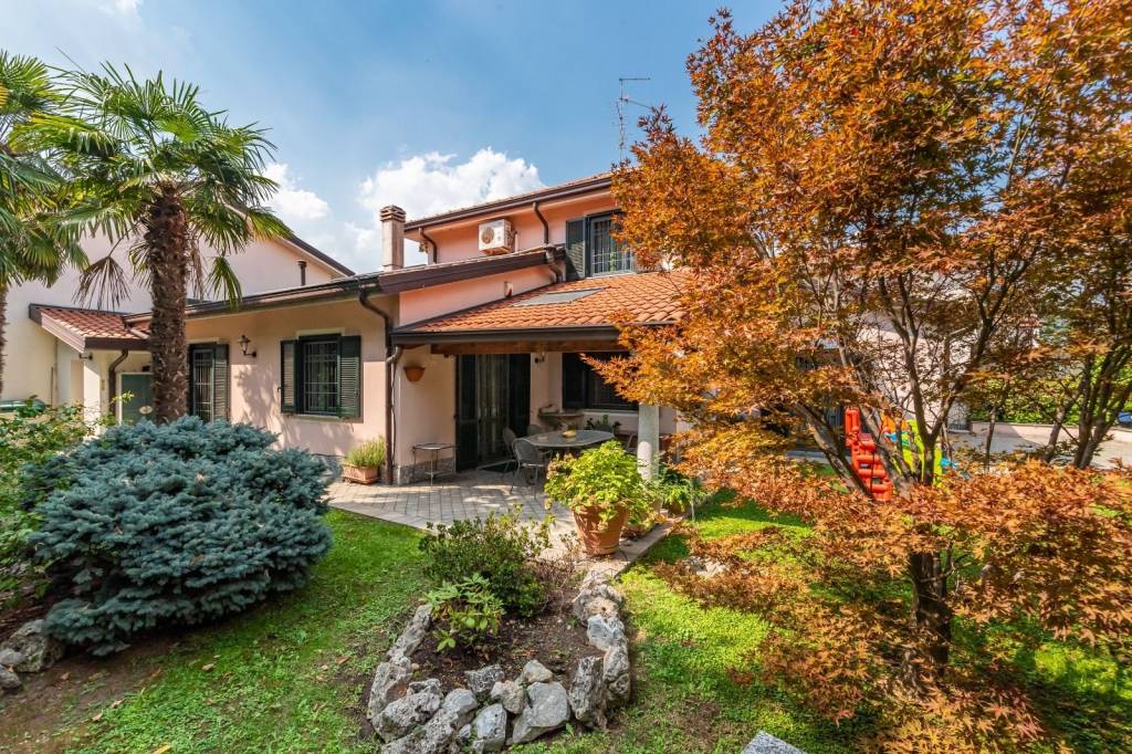 Villa a Schiera in vendita a Origgio