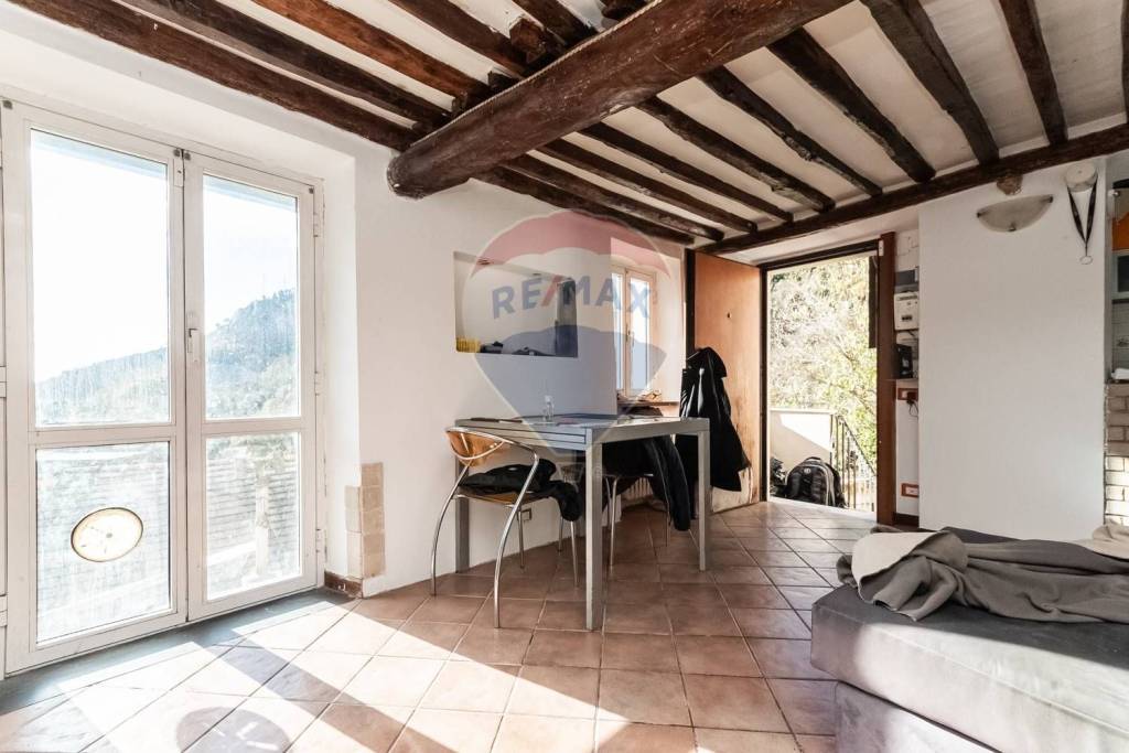 Casa Indipendente in vendita a Genova via Monte Timone, 20
