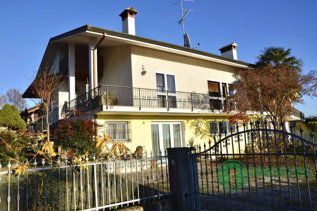 Villa in vendita a Cassacco via Calvario 16
