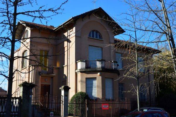 Villa Bifamiliare in vendita a Vercelli corso San Martino, 9