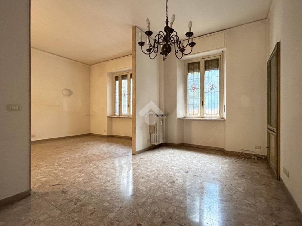 Appartamento in affitto ad Asti corso Dante Alighieri, 78