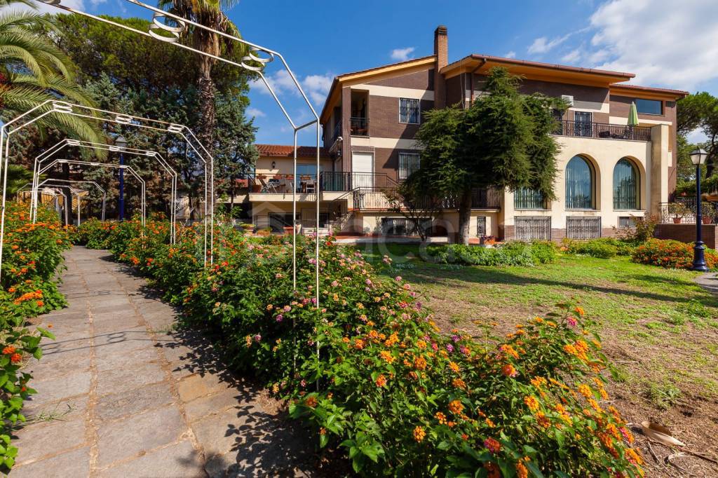 Villa Bifamiliare in vendita a Torre del Greco via Viuli