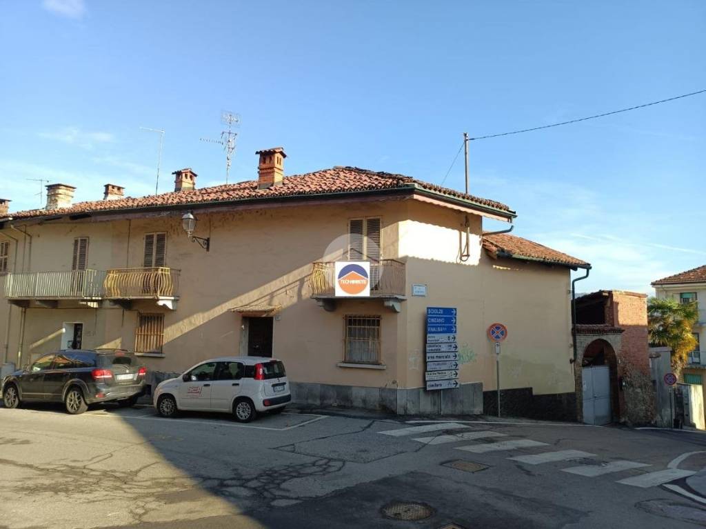 Casa Indipendente in vendita a Gassino Torinese corso italia, 85