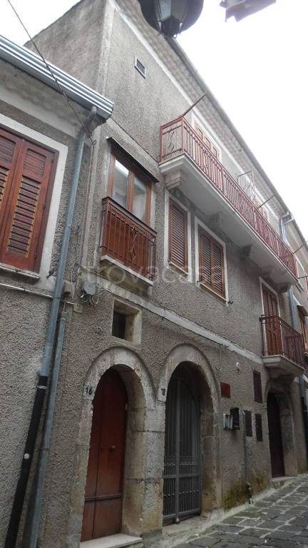 Casa Indipendente in vendita a Bagnoli Irpino via d'Aulisio, 16