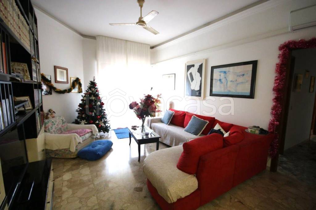 Appartamento in vendita a Civitanova Marche via della Vela, 94