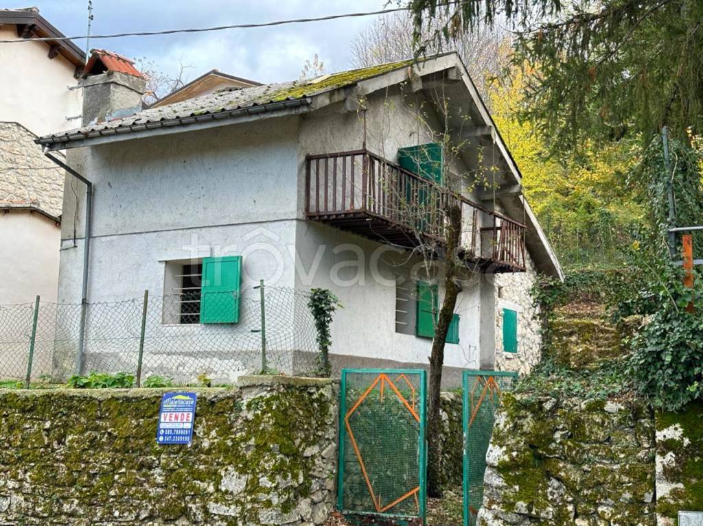 Villa in vendita a Sant'Eufemia a Maiella via Roma