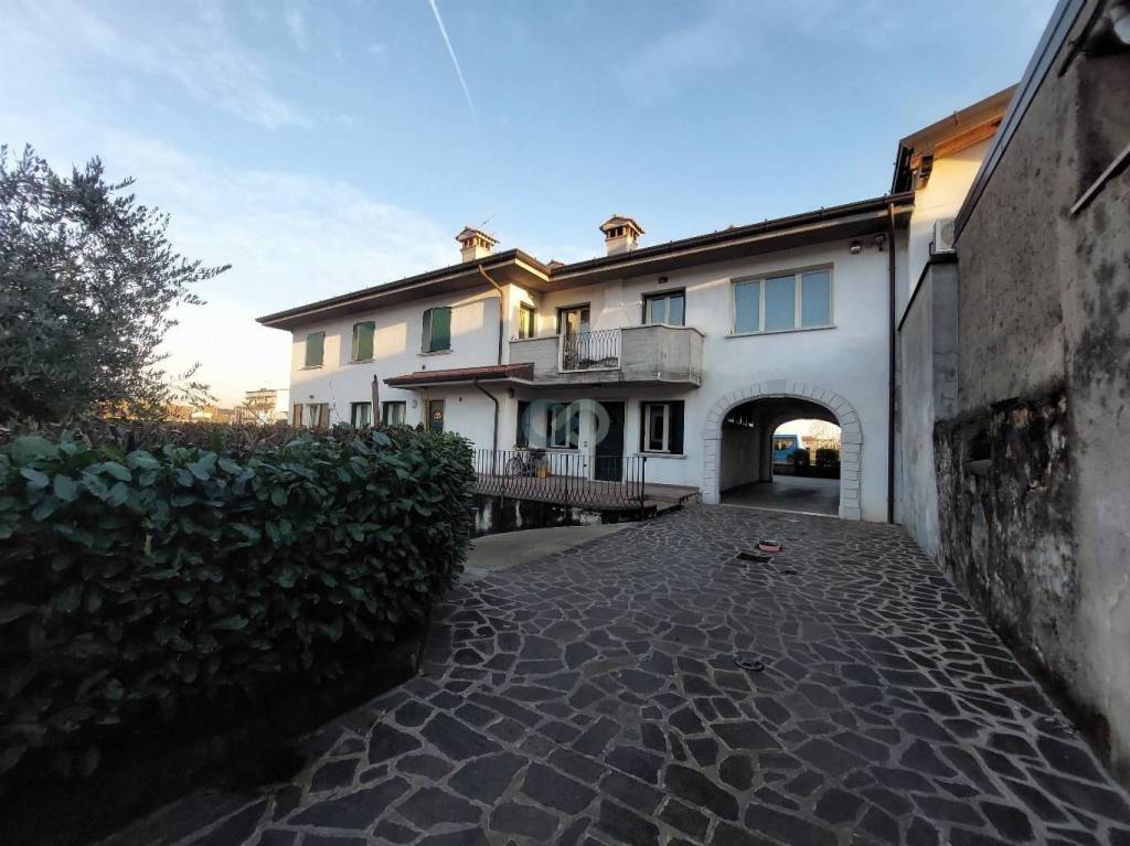 Appartamento in vendita a Nuvolento via Giuseppe Garibaldi, 46