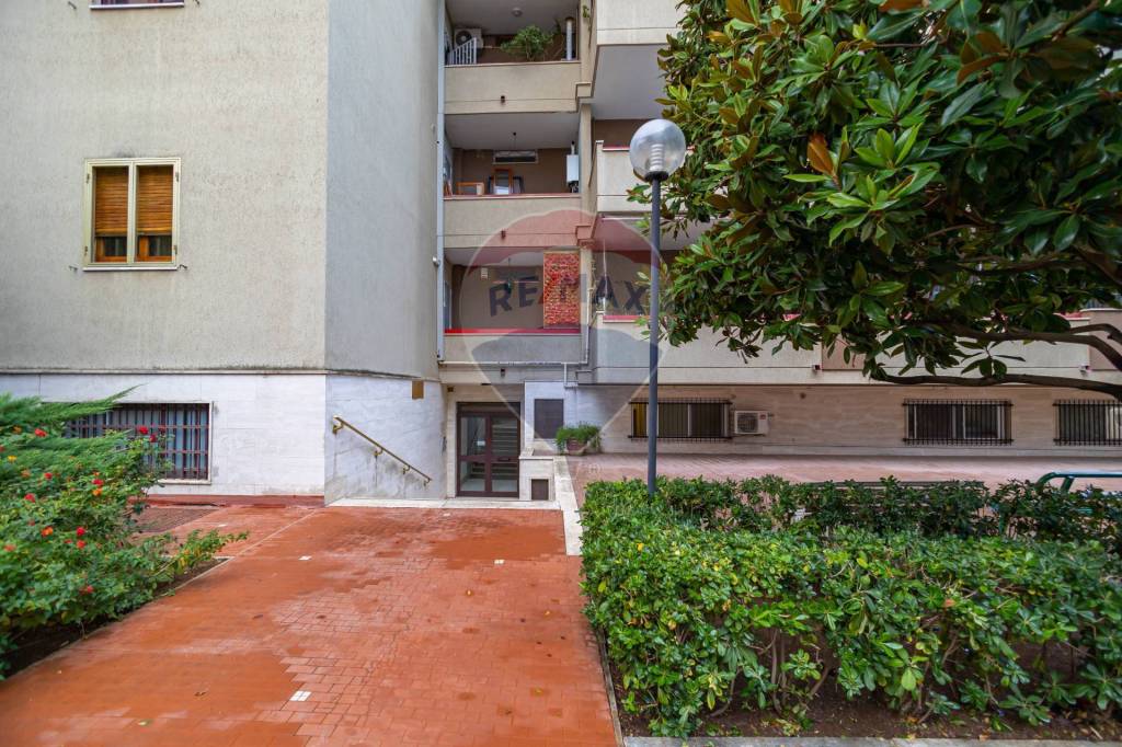 Appartamento in vendita a Bari via Luigi Ferrannini, 10
