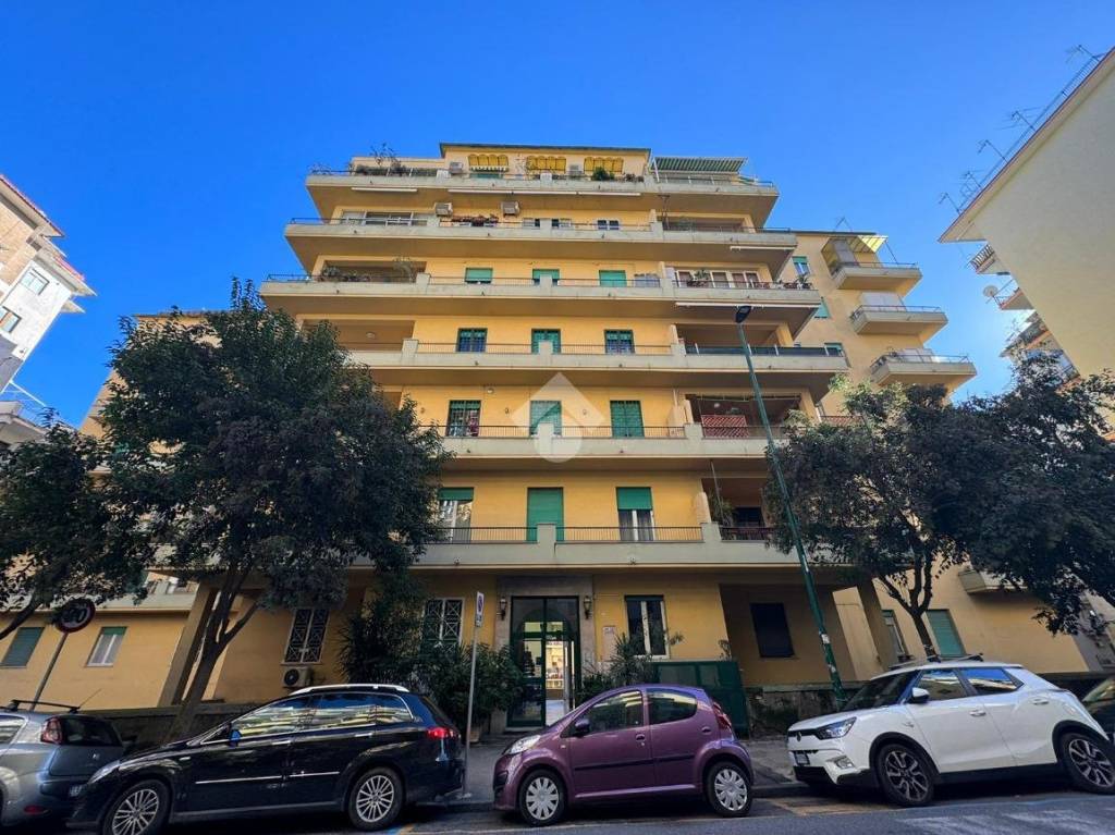 Appartamento in vendita a Napoli via Giuseppe Orsi