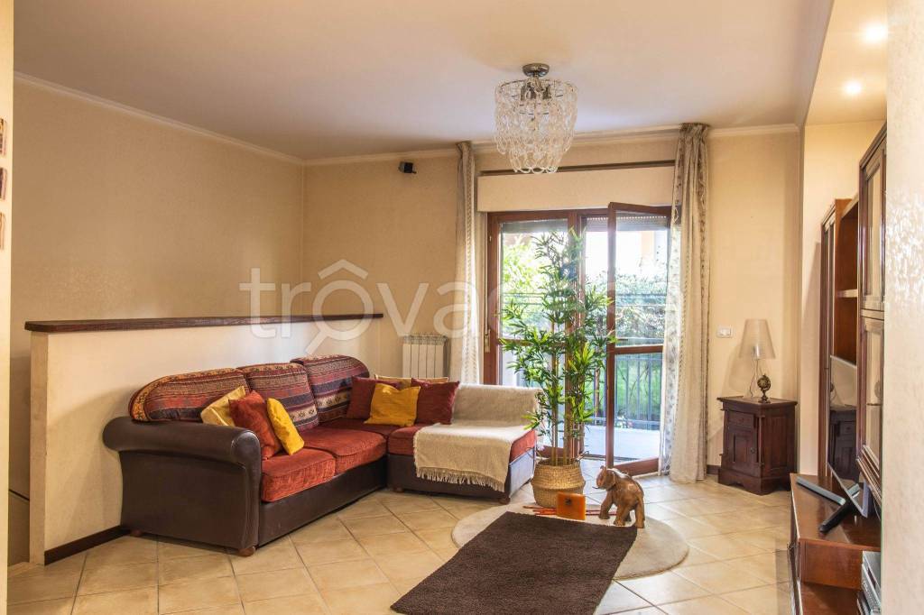 Appartamento in in vendita da privato a Rieti via Amerigo De Santis, 23