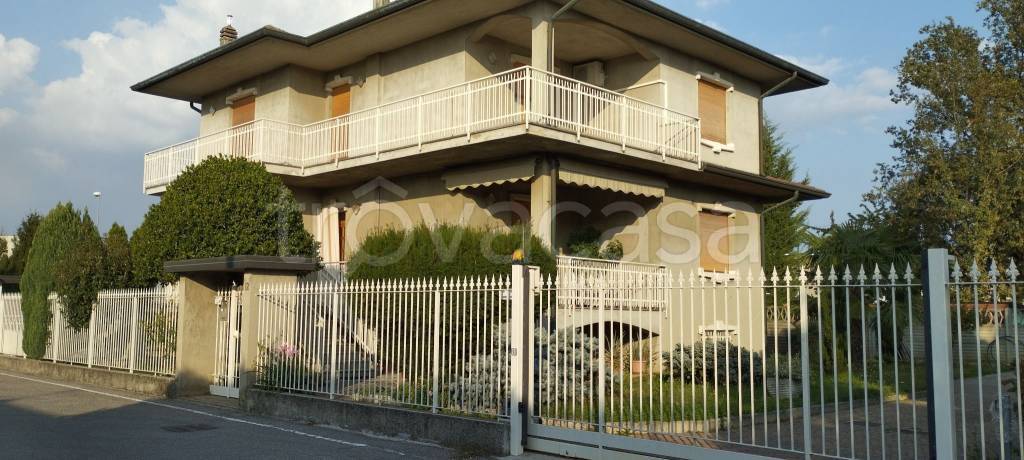 Villa Bifamiliare in vendita a Seveso via Andrea Doria