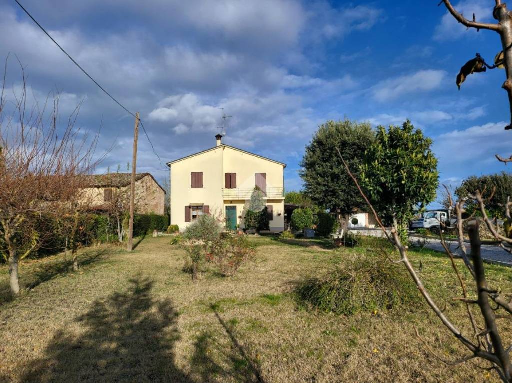 Villa in vendita a Faenza via Saldino, 9