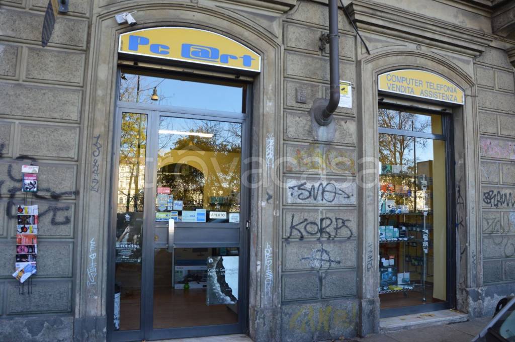 Negozio in vendita a Torino corso Casale, 8