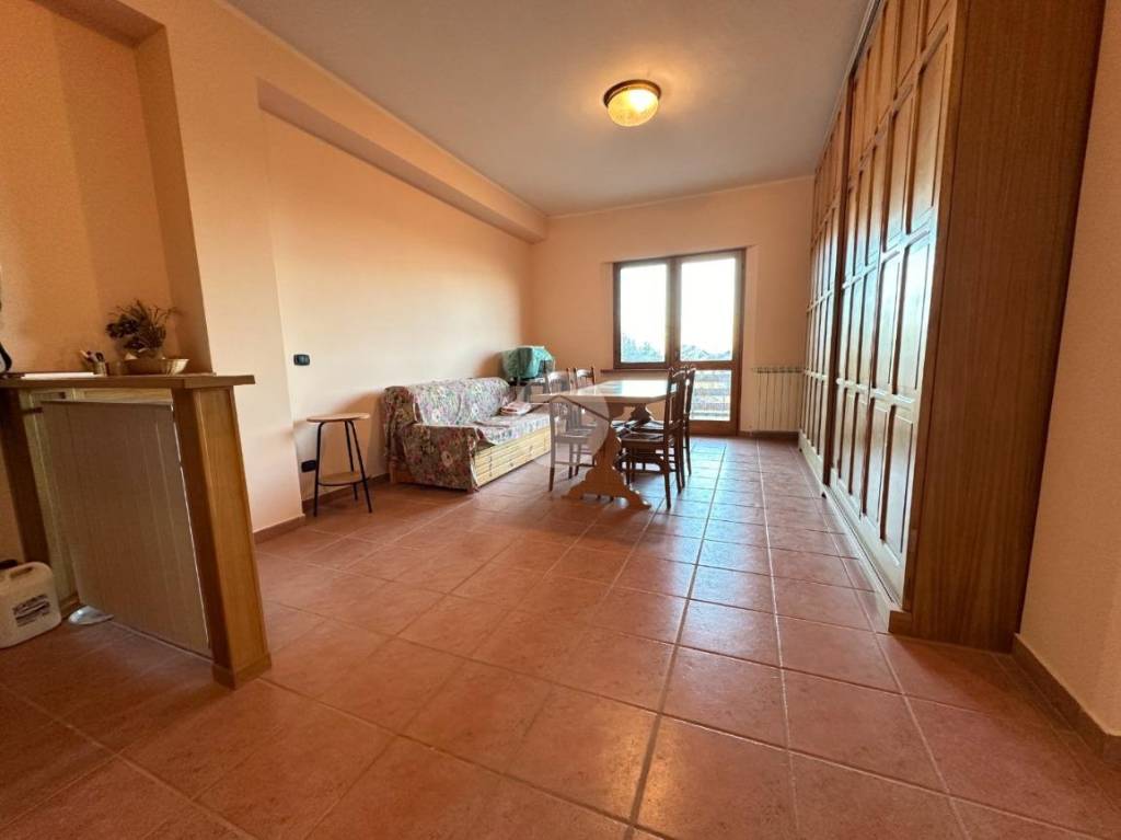 Appartamento in vendita a Rocca di Cambio via Collalto