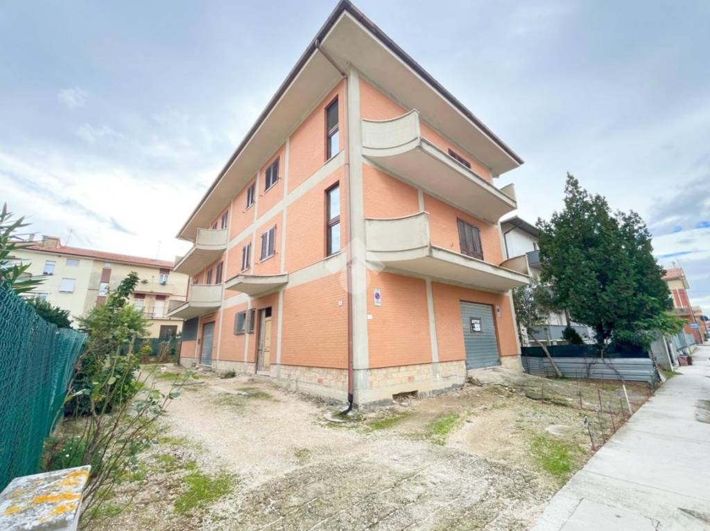Appartamento in vendita a Porto Sant'Elpidio via Monti Sibillini, 49