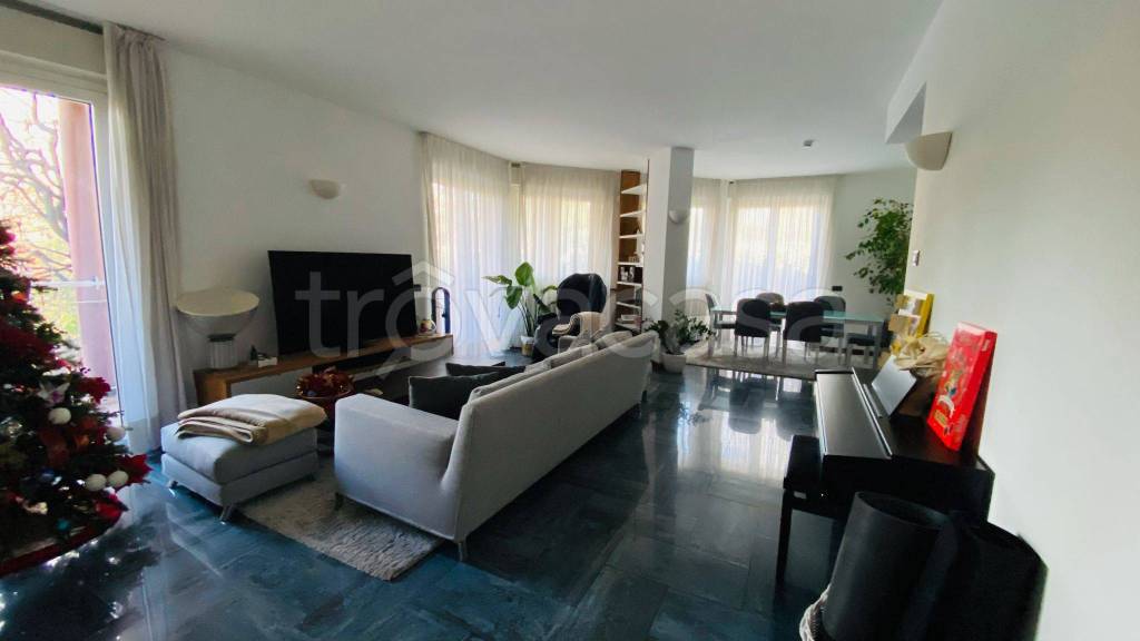 Appartamento in in vendita da privato a Gallarate via Valle Nuova, 21