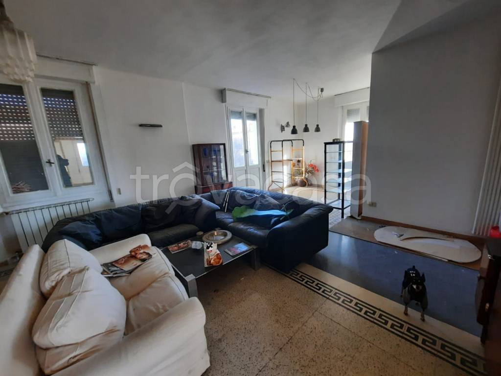 Appartamento in vendita a Reggio nell'Emilia via Carlo Livi