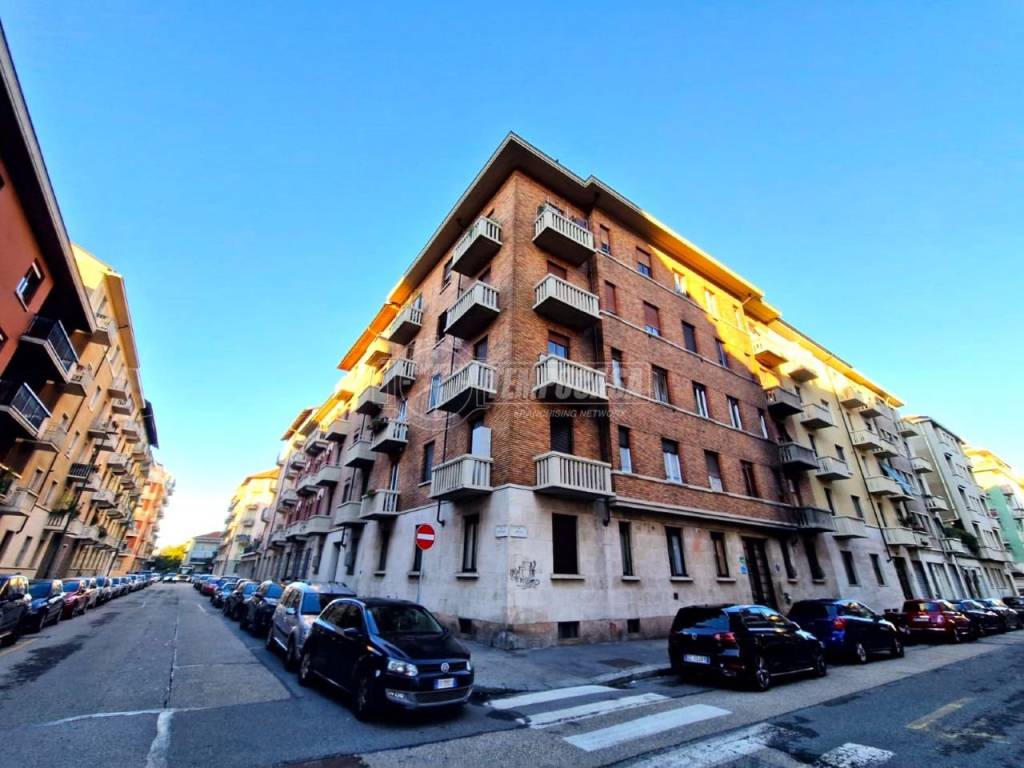 Appartamento in vendita a Torino via orta 34