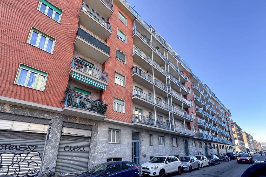 Appartamento in vendita a Torino via Monfalcone, 81