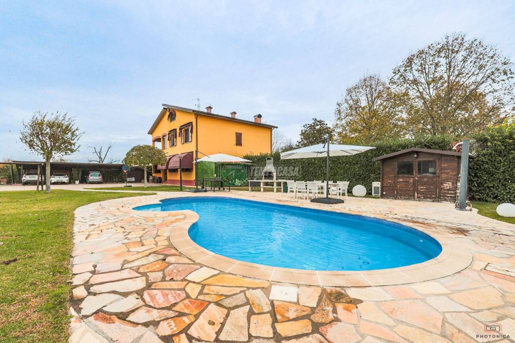 Villa in vendita a San Lazzaro di Savena via Croce Idice, 5