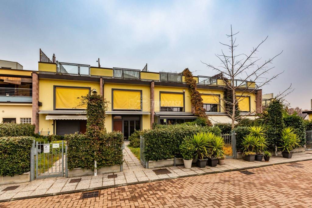 Appartamento in vendita a Torino via Forlì 56