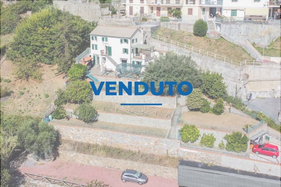 Villa in vendita a Genova via Giacomo Canepa