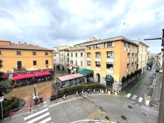 Appartamento in affitto a pontedera piazza martiri della libertà, 4