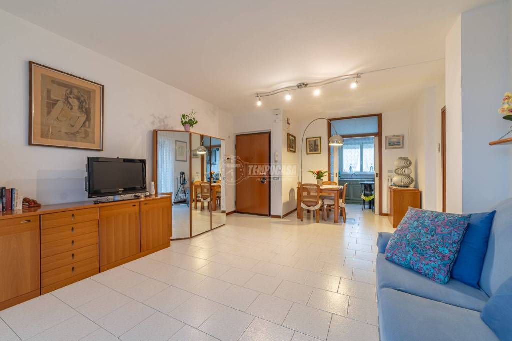 Appartamento in vendita a Milano via San Mamete 51