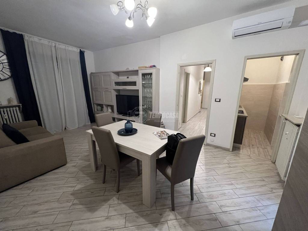 Appartamento in vendita ad Asti via Gioacchino Rossini 30