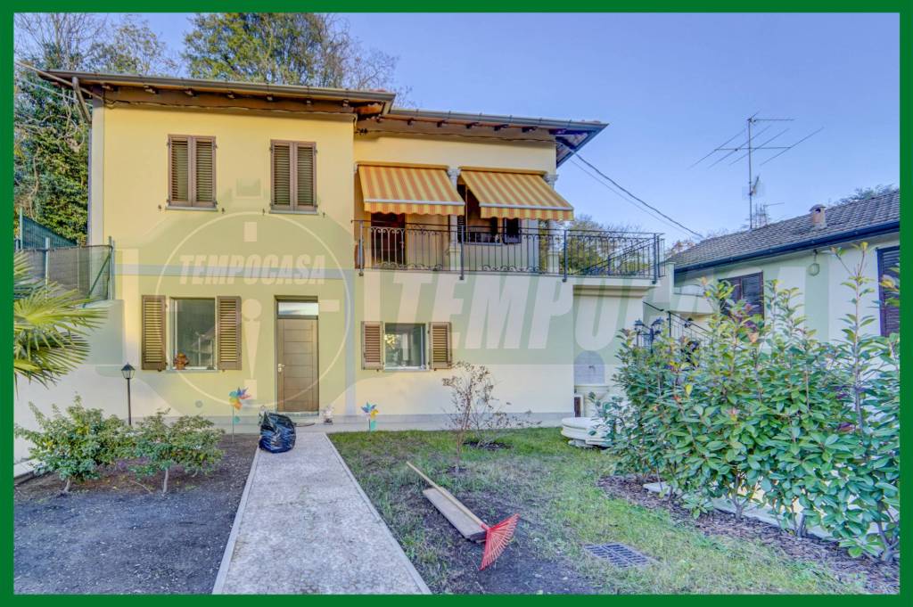 Villa in vendita a Gavirate via Privata San Vito, 3