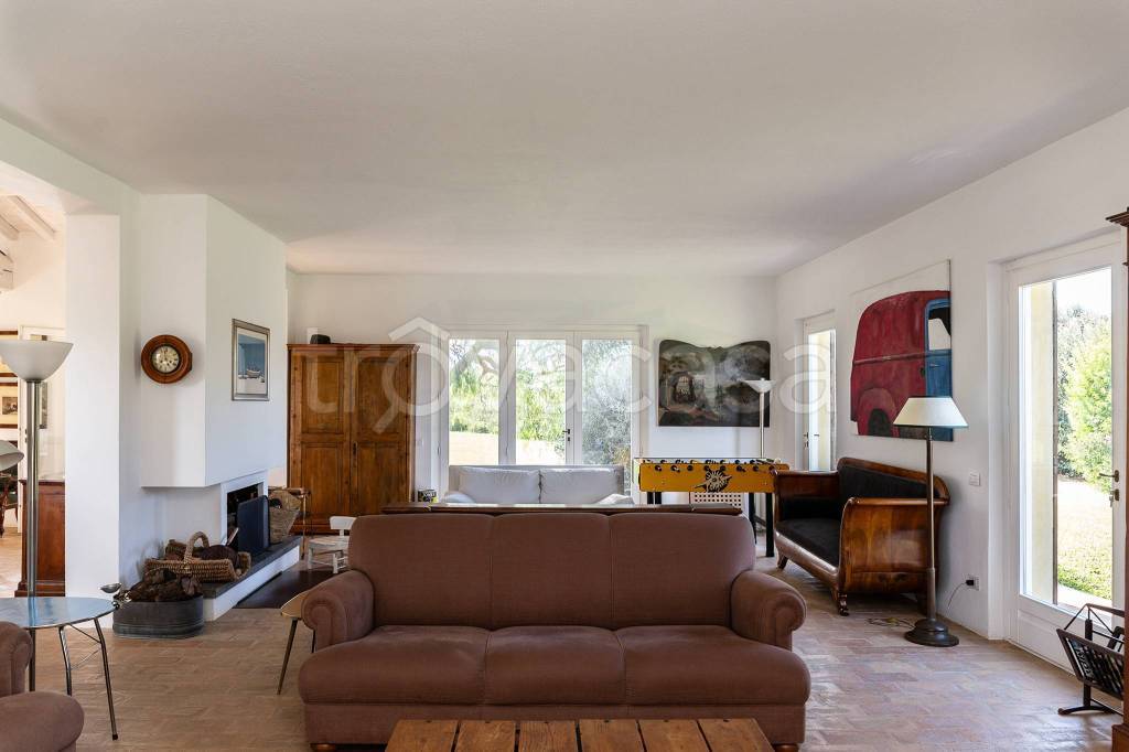 Villa in vendita a Montalto di Castro strada Tavolaro