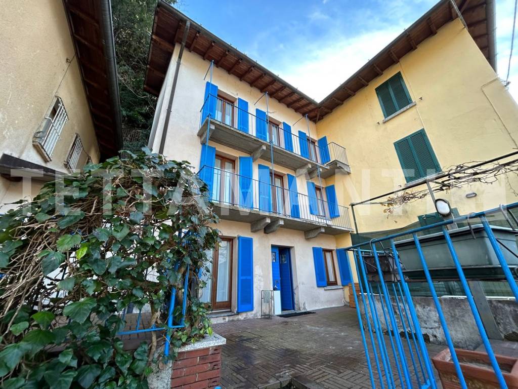 Villa in vendita a Faggeto Lario via alle Rive, 38