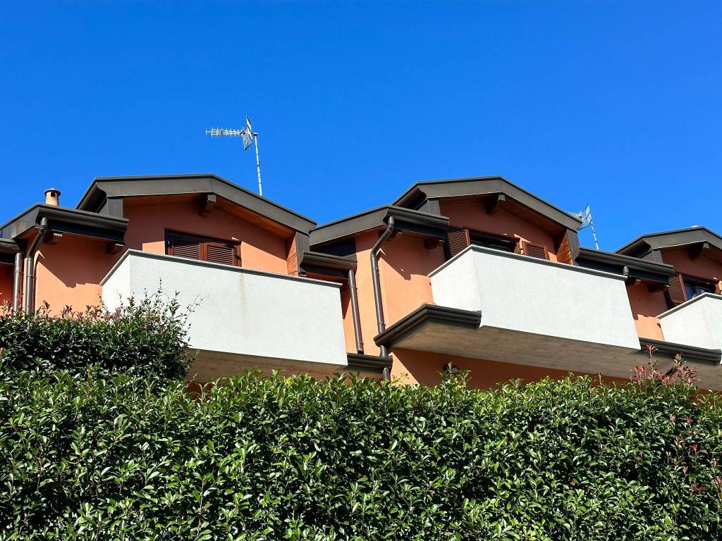 Villa a Schiera in vendita a Tavernerio località Rovascio