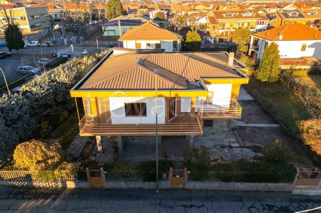 Villa Bifamiliare in vendita a Rivalta di Torino via Galvani