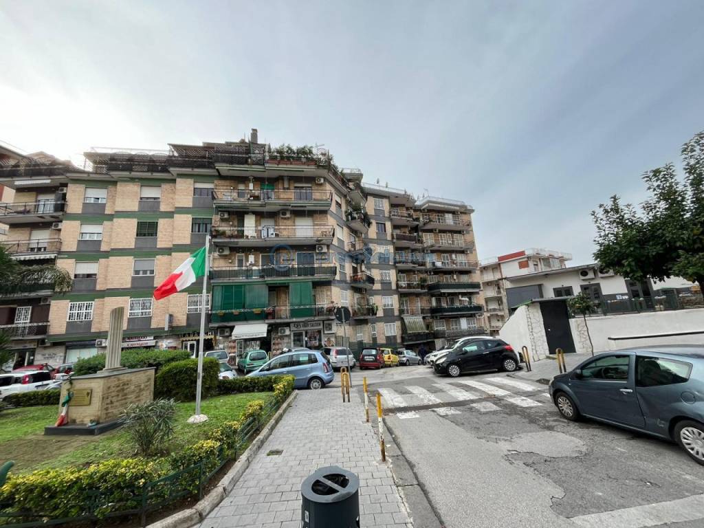 Appartamento in vendita a Napoli via Consalvo