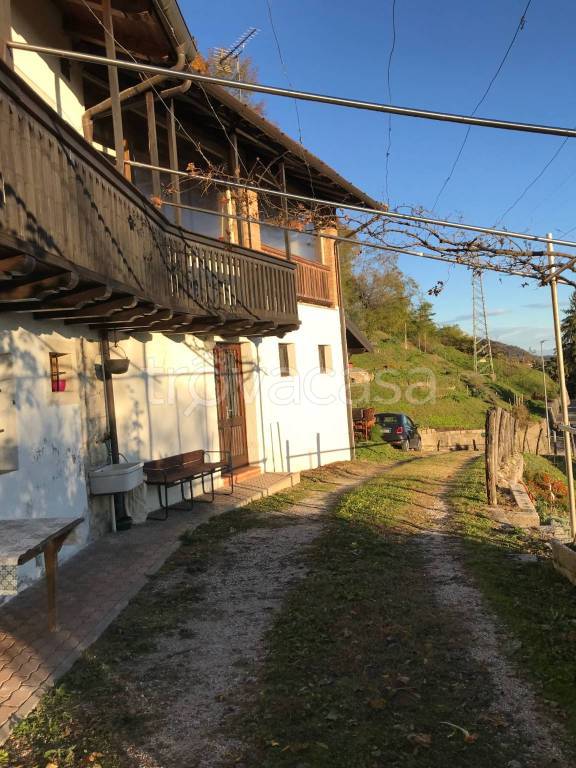 Villa a Schiera in in vendita da privato a Pinzano al Tagliamento località Costabeorchia, 26B