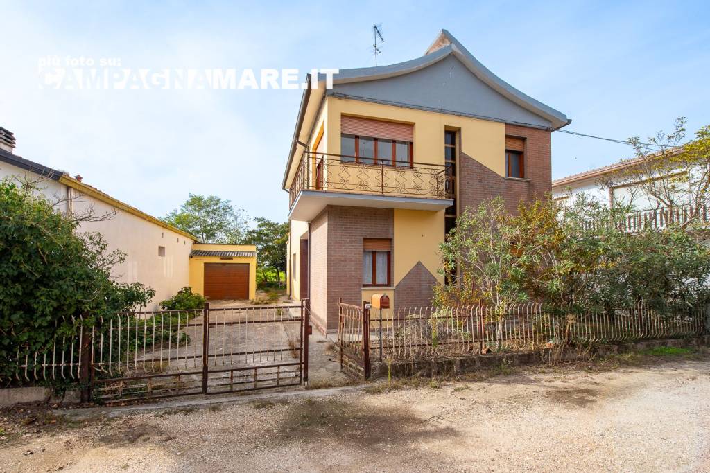 Villa in vendita a Lagosanto via San Pio X, 10/h