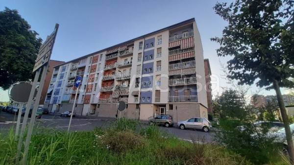 Appartamento in vendita a Torino via Rodolfo Morandi, 30
