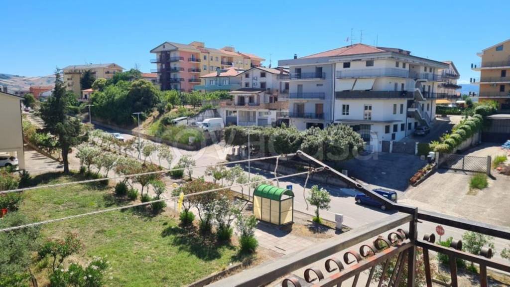 Appartamento in vendita a Montenero di Bisaccia viale Alcide De Gasperi, 28